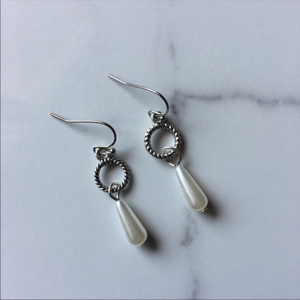 Pearl dangles